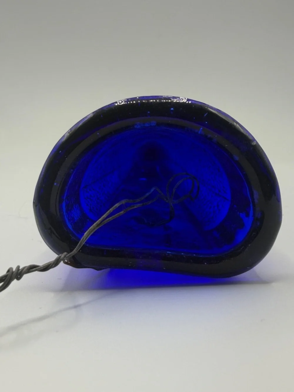 Vintage Cobalt Blue Bird Motif Glass Wall Pocket Flower Vase Automobile Vase - Picture 6 of 10